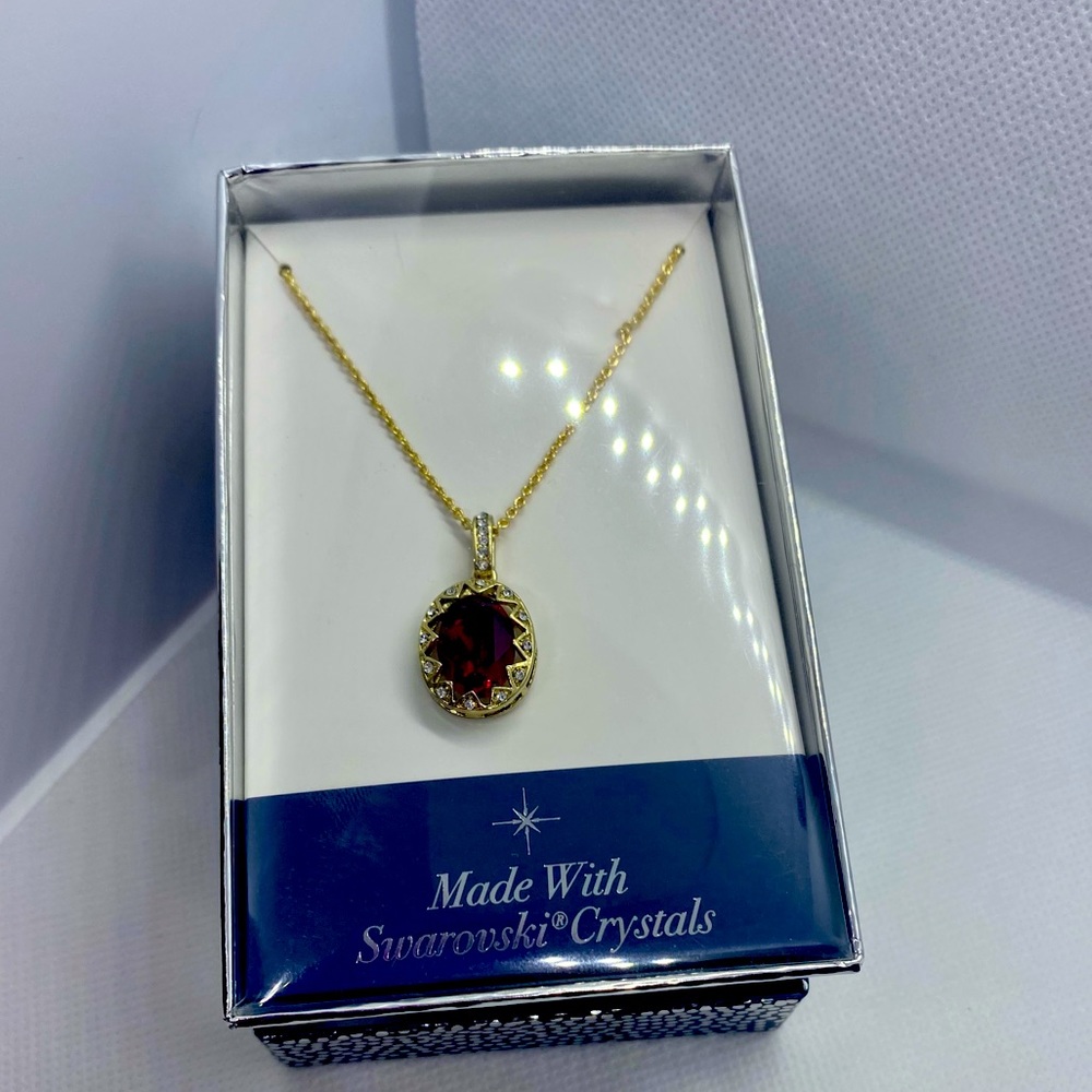 NIB Swarovski Crystal Pendant w/Chain